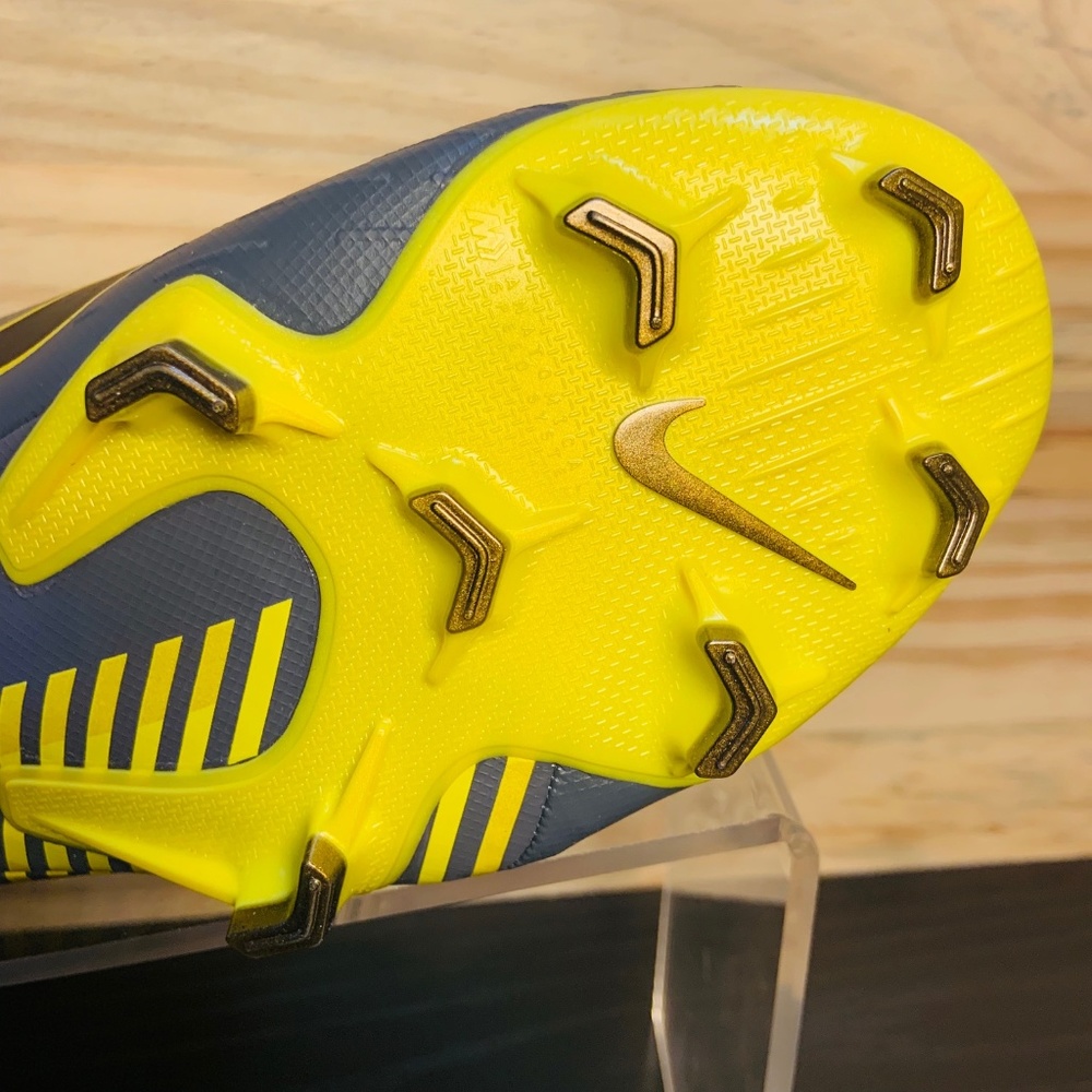 New Nike Superfly 6 Pro FG Soccer Cleats - Picture 8 of 8